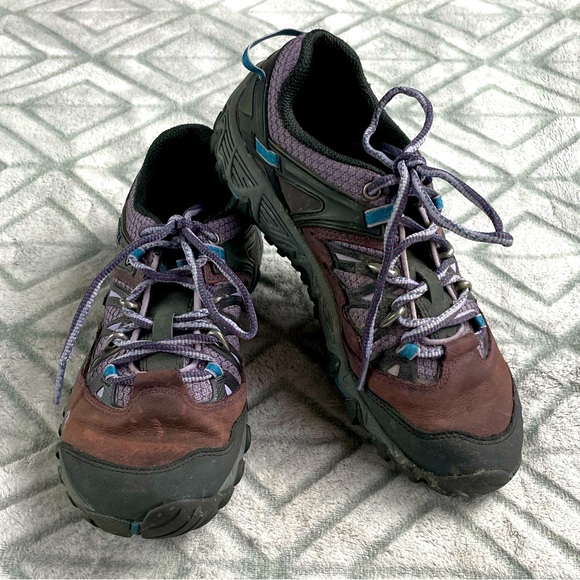 Merrell Plum AllOut Blaze Womens Camping Hiking Outdoors Shoes Size 8.5